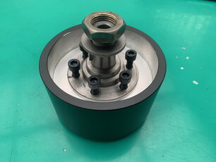 Alfa-Zentrale Nabenverlaengerung tief geschuesselt schwarz